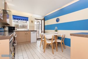 Kitchen/Diner- click for photo gallery